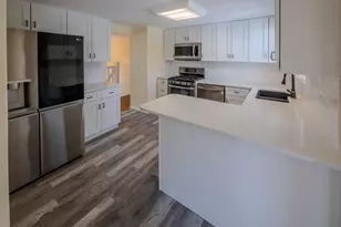 630 Clover Ln, Schaumburg, IL 60193 - Photo 16