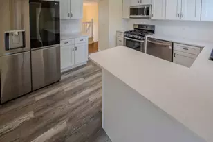 630 Clover Ln, Schaumburg, IL 60193 - Photo 14