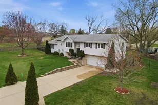 22W630 Armitage Ave, Glen Ellyn, IL 60137 - Photo 2