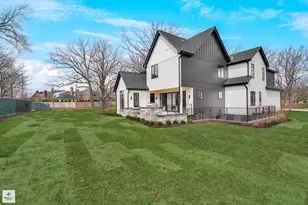 390 Forest Edge Dr, Glencoe, IL 60022 - Photo 50