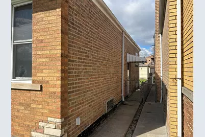 5040 S Leamington Avenue, Chicago, IL 60638 - Photo 4