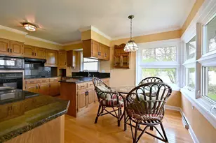 5425 Howard Ave, Western Springs, IL 60558 - Photo 10