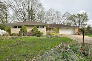 5425 Howard Ave, Western Springs, IL 60558 - Photo 2