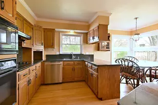 5425 Howard Ave, Western Springs, IL 60558 - Photo 8