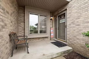 11853 Sterling Dr, Orland Park, IL 60467 - Photo 4