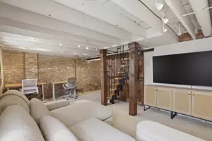 1958 W George St, Chicago, IL 60657 - Photo 16
