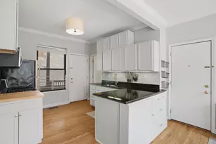1958 W George St, Chicago, IL 60657 - Photo 4