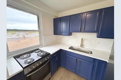 2600 W Balmoral Avenue #402, Chicago, IL 60625 - Photo 2