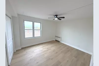 2600 W Balmoral Avenue #402, Chicago, IL 60625 - Photo 6