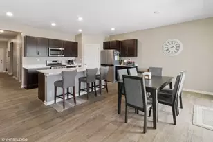 6813 Cobble Spgs Ln, Wonder Lake, IL 60097 - Photo 10