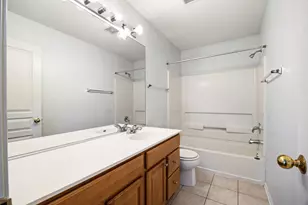 9 Lilac Ct, Bolingbrook, IL 60490 - Photo 24