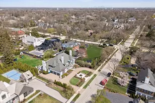 21 E 8th St, Hinsdale, IL 60521 - Photo 32