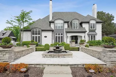 21 E 8th Street, Hinsdale, IL 60521 - Photo 1