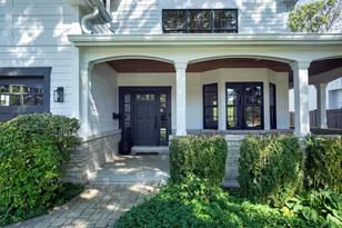 2214 Ash Ln, Northbrook, IL 60062 - Photo 2