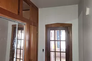 8506 S Euclid Ave, Chicago, IL 60617 - Photo 18