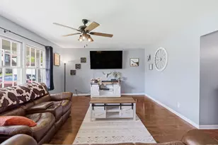 1810 W Chestnut St, Marion, IL 62959 - Photo 6