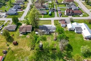 1810 W Chestnut St, Marion, IL 62959 - Photo 30