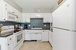 1810 W Chestnut St, Marion, IL 62959 - Photo 12