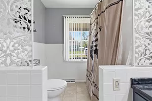 1810 W Chestnut St, Marion, IL 62959 - Photo 18
