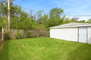 1360 Balmoral Ave, Calumet City, IL 60409 - Photo 22