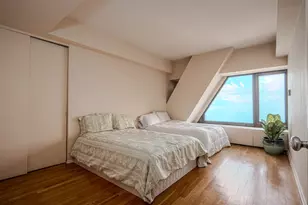 175 E Delaware Pl, Chicago, IL 60611 - Photo 16
