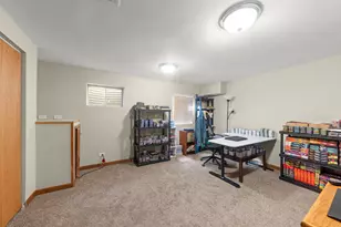 1240 Sandpiper Ct, Grayslake, IL 60030 - Photo 26