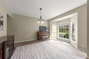 1240 Sandpiper Ct, Grayslake, IL 60030 - Photo 4