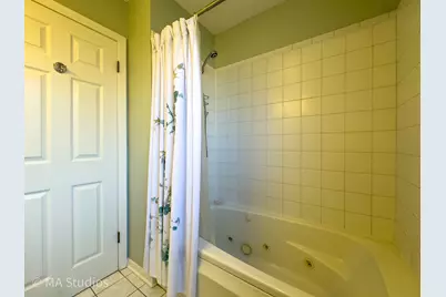 8912 Harms Road, Morton Grove, IL 60053 - Photo 24