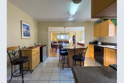 8912 Harms Road, Morton Grove, IL 60053 - Photo 14