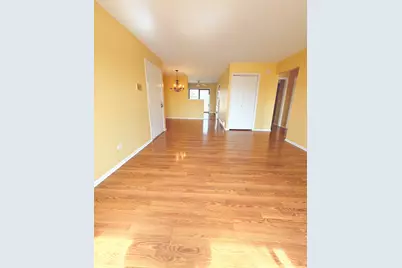 162 S Waters Edge Drive #301, Glendale Heights, IL 60139 - Photo 4
