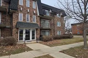 10800 Kilpatrick Ave, Oak Lawn, IL 60453 - Photo 2