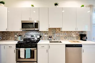 2637 W Crystal St, Chicago, IL 60622 - Photo 10