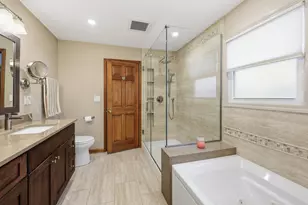 1846 Baltimore Dr, Elk Grove Village, IL 60007 - Photo 24