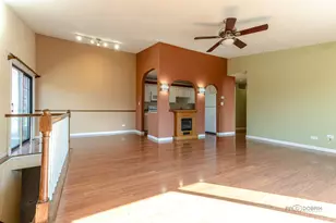 494 Tyler Ct, Vernon Hills, IL 60061 - Photo 4