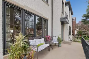 1111 Woodbine Ave, Oak Park, IL 60302 - Photo 4