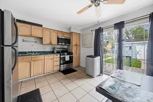 9226 S Halsted St, Chicago, IL 60620 - Photo 4