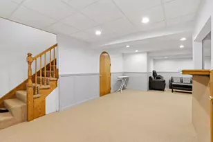 1038 S Hunt Club Dr, Mount Prospect, IL 60056 - Photo 18