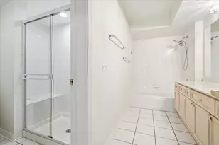 15 S Pine St, Mount Prospect, IL 60056 - Photo 18