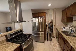 2S460 Cynthia Dr, Warrenville, IL 60555 - Photo 6