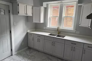 1601 S 48th Ct, Cicero, IL 60804 - Photo 10