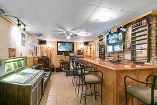 9215 S 83rd Ave, Hickory Hills, IL 60457 - Photo 16