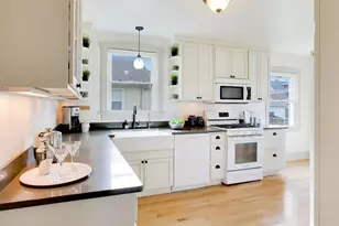 7006 W Jarvis Ave, Niles, IL 60714 - Photo 6