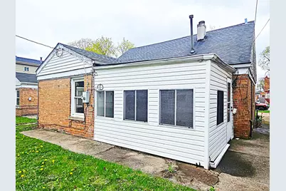 10650 S Peoria Street, Chicago, IL 60643 - Photo 2