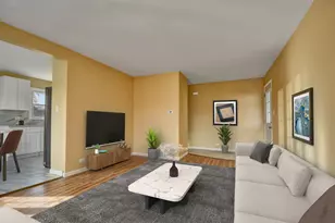 7754 S McVicker Ave, Burbank, IL 60459 - Photo 4