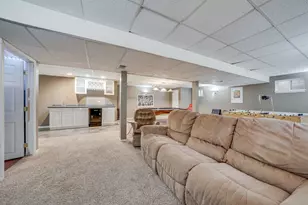 254 Bunting Ln, Bloomingdale, IL 60108 - Photo 20