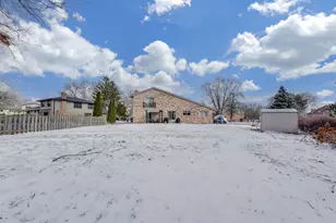 254 Bunting Ln, Bloomingdale, IL 60108 - Photo 26