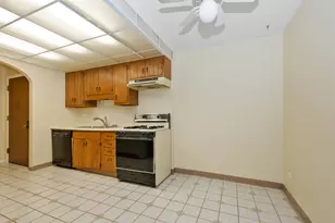 9520 S Mayfield Ave, Oak Lawn, IL 60453 - Photo 12