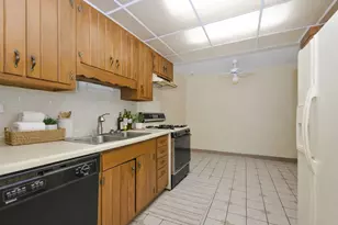 9520 S Mayfield Ave, Oak Lawn, IL 60453 - Photo 10
