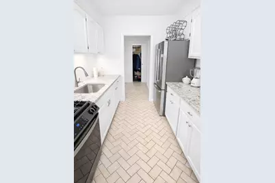 40 N Tower Road #6G, Oak Brook, IL 60523 - Photo 4