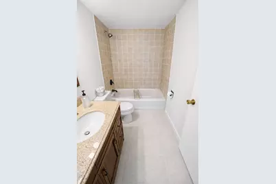 40 N Tower Road #6G, Oak Brook, IL 60523 - Photo 8